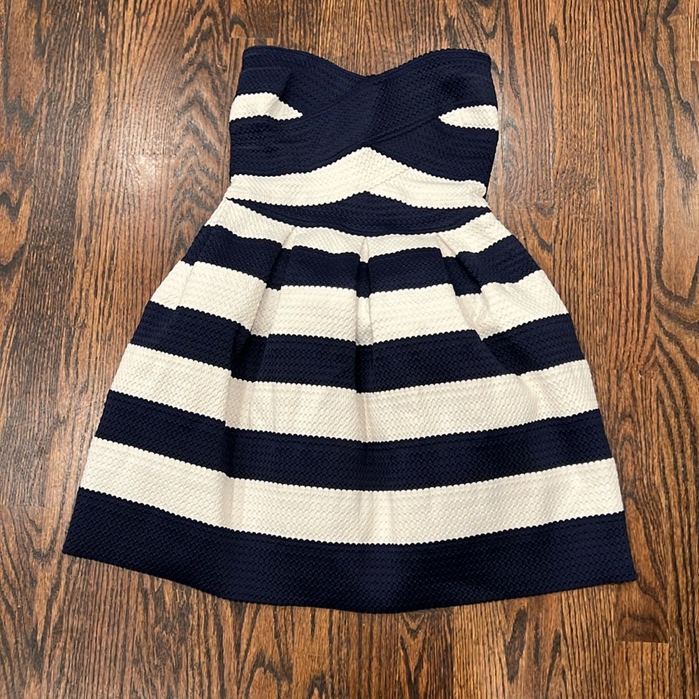 Re posh alythea BCBC nautical strapless dress